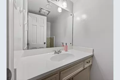 5530 Holly Street #F, Houston, TX 77081 - Photo 10
