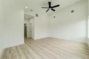 7827 Brandon St, Houston, TX 77051 - Photo 36