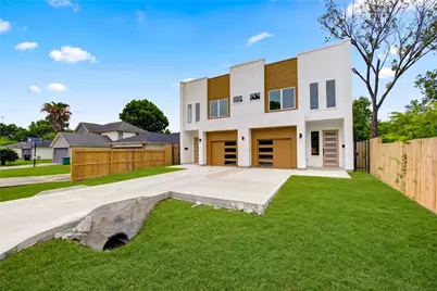 7827 Brandon Street #A/B, Houston, TX 77051 - Photo 4