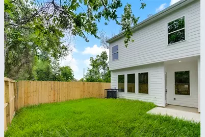 7827 Brandon Street #A/B, Houston, TX 77051 - Photo 42