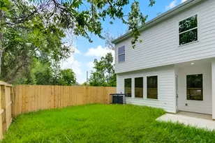 7827 Brandon St, Houston, TX 77051 - Photo 42
