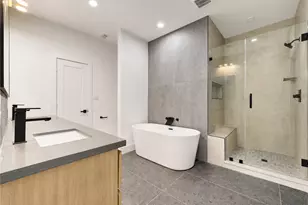 7827 Brandon St, Houston, TX 77051 - Photo 24