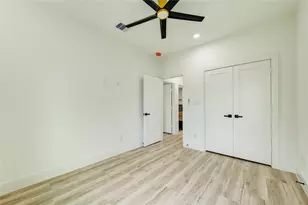 7827 Brandon St, Houston, TX 77051 - Photo 36