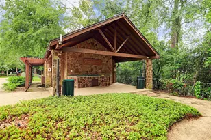 42 Patti Lynn Ln, Houston, TX 77024 - Photo 32