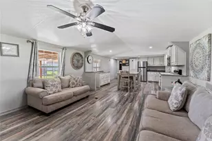 477 County Rd 4902, Dayton, TX 77535 - Photo 20