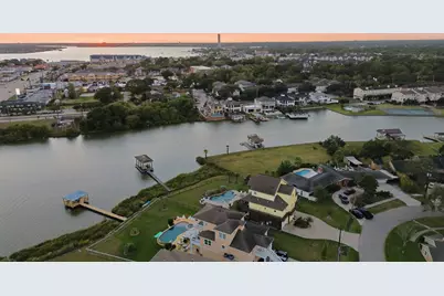 2009 Oceanview Drive, Seabrook, TX 77586 - Photo 6