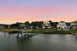 2009 Oceanview Dr, Seabrook, TX 77586 - Photo 4