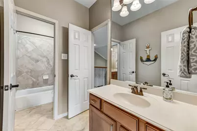 16107 Cottage Timbers Court, Houston, TX 77044 - Photo 36