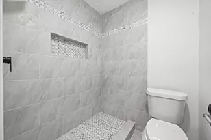 8726 Wilcrest Dr, Houston, TX 77099 - Photo 18