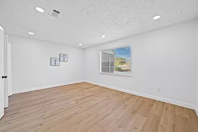 8726 Wilcrest Drive #8726, Houston, TX 77099 - Photo 16