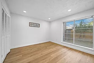 8726 Wilcrest Dr, Houston, TX 77099 - Photo 12