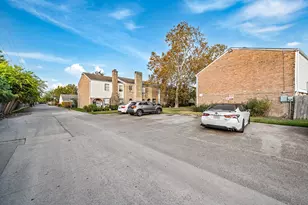 8726 Wilcrest Dr, Houston, TX 77099 - Photo 32
