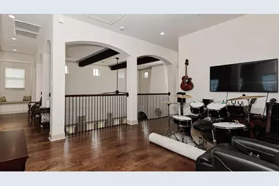 1459 Torrijos Court, Shenandoah, TX 77384 - Photo 20