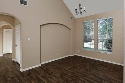 19 Patina Pines Place, The Woodlands, TX 77381 - Photo 8