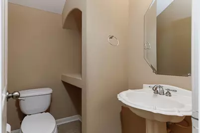 19 Patina Pines Place, The Woodlands, TX 77381 - Photo 6