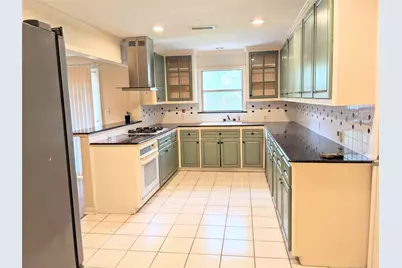 5559 Aspen Street, Bellaire, TX 77401 - Photo 4