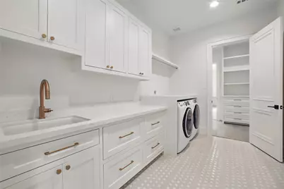 8619 Cedarbrake Drive, Spring Valley Village, TX 77055 - Photo 24