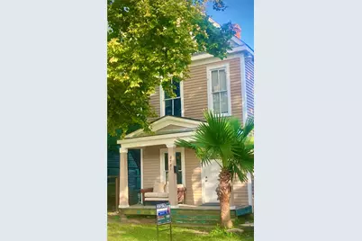 2721 P 1/2 Avenue, Galveston, TX 77550 - Photo 1