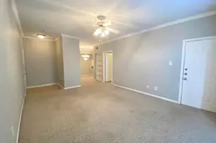 2255 Braeswood Park Dr, Houston, TX 77030 - Photo 2