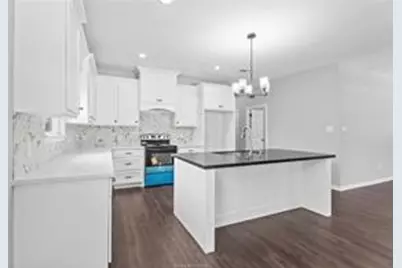 1913 Marshall Avenue, Bryan, TX 77803 - Photo 10