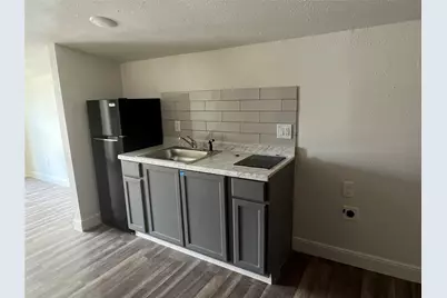 201 Eastwood Unit 6 Street #6, Houston, TX 77011 - Photo 1