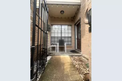 736 Country Place Drive #E, Houston, TX 77079 - Photo 4