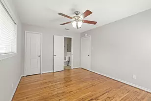 1411 Conrad Sauer Dr, Houston, TX 77043 - Photo 12