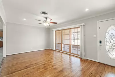 1411 Conrad Sauer Drive, Houston, TX 77043 - Photo 4
