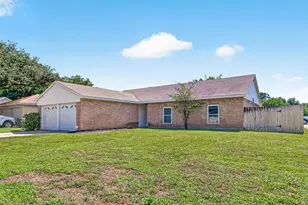 11202 Fleur Dr, Houston, TX 77065 - Photo 2