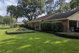 1206 Terrace Dr, Alvin, TX 77511 - Photo 4