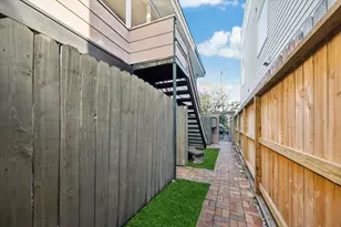 2414 Morse St, Houston, TX 77019 - Photo 2