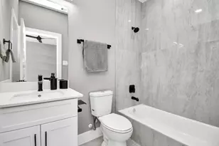 316 Thornton Rd, Houston, TX 77018 - Photo 4