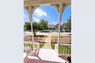 1316 Winnie Street, Galveston, TX 77550 - Photo 10