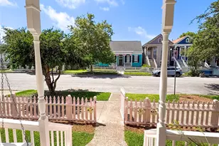 1316 Winnie St, Galveston, TX 77550 - Photo 10