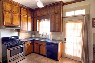 1316 Winnie St, Galveston, TX 77550 - Photo 20