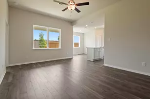 25518 Blooming Hazel Dr, Cleveland, TX 77328 - Photo 2