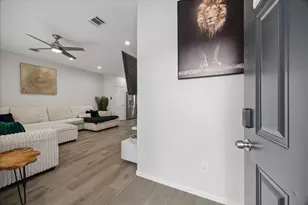 8308 James Franklin St, Houston, TX 77088 - Photo 2