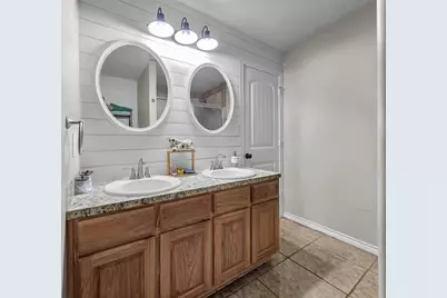 214 County Road 4632, Spurger, TX 77660 - Photo 20