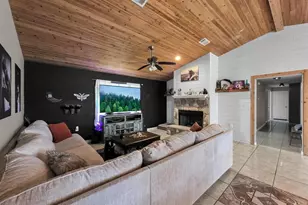 214 Co Rd 4632, Spurger, TX 77660 - Photo 8