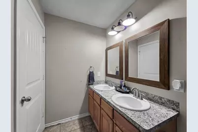 214 County Road 4632, Spurger, TX 77660 - Photo 18