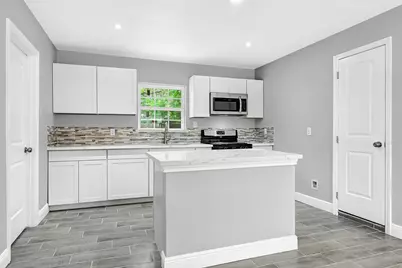 10122 Rockaway Drive, Houston, TX 77016 - Photo 6