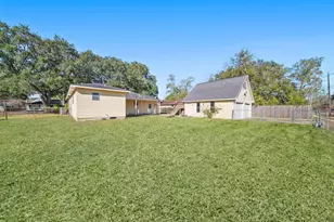 1811 Mulcahy St, Rosenberg, TX 77471 - Photo 22