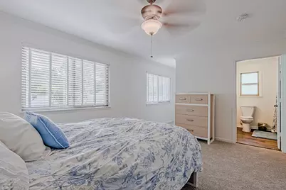 10307 Piping Rock Lane, Houston, TX 77042 - Photo 24