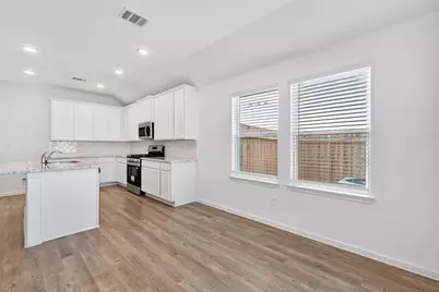 2115 Spring Hollow Drive, Baytown, TX 77521 - Photo 12