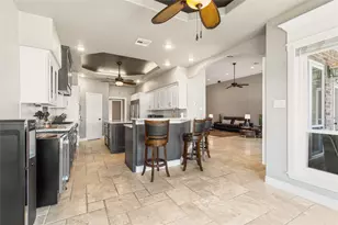 11 Villas Ways Dr, Conroe, TX 77356 - Photo 12