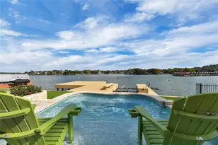 11 Villas Ways Dr, Conroe, TX 77356 - Photo 1