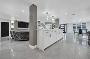 13610 Carmilenda St, Houston, TX 77037 - Photo 14