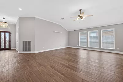 5807 Walkabout Way, Katy, TX 77450 - Photo 6