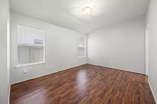 2746 Grahamwood Ln, Houston, TX 77047 - Photo 16