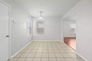 2746 Grahamwood Ln, Houston, TX 77047 - Photo 6